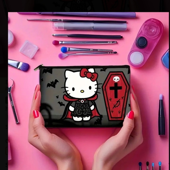 Hello Kitty Makeup Bag With Coffin & Bats - Picture 4 of 4